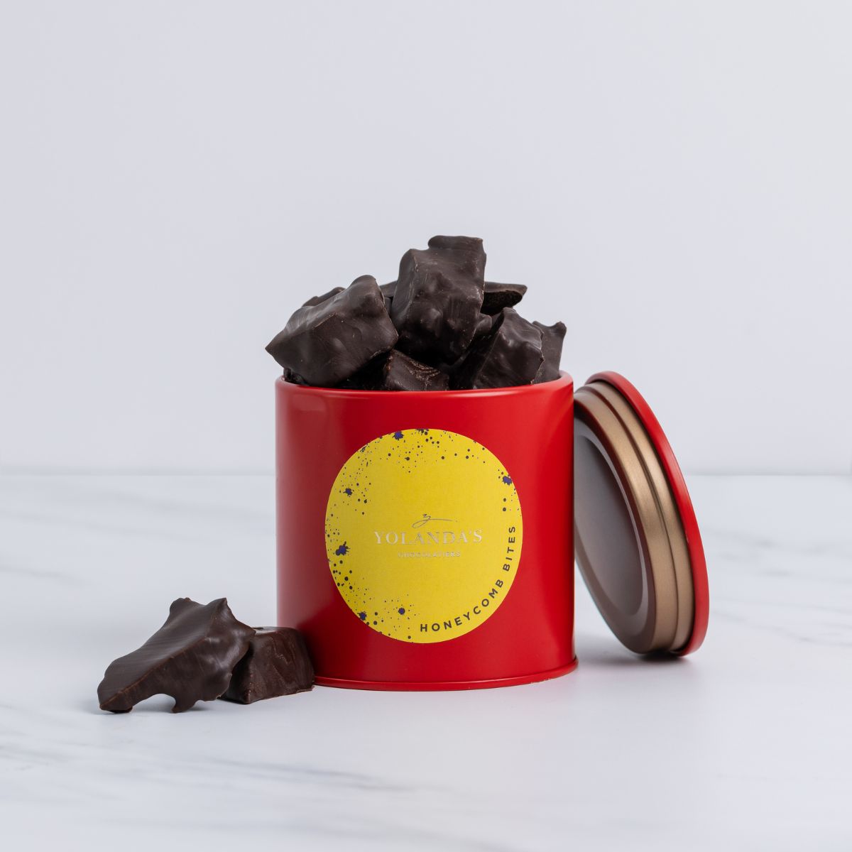 Honeycomb in dark chocolate Honeycomb dipped in dark chocolate